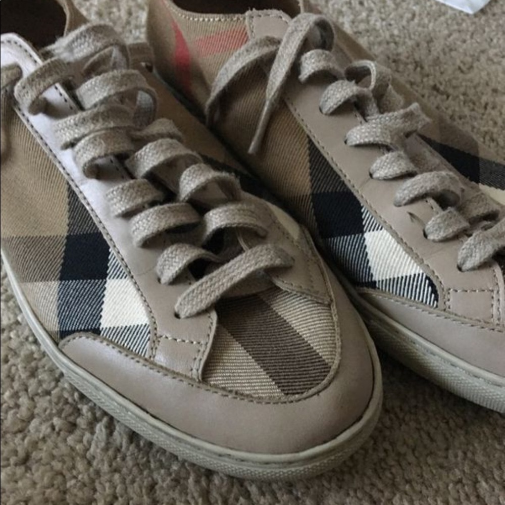 Burberry sneakers